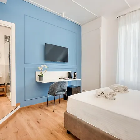 Nelli - Via Xxiv Maggio 4* La Spezia