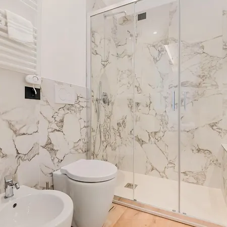 Гостевой дом Nelli - Via Xxiv Maggio Специя